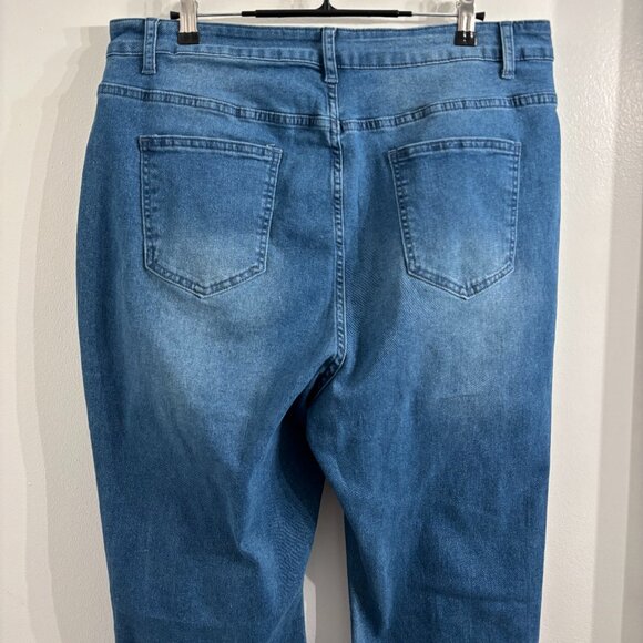 NWOT High Waist Stretchy Flared Jeans - Picture 6 of 8